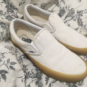 Slip on vans gum sole